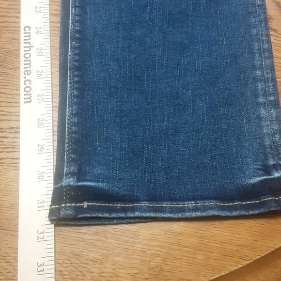 Women's NWT Silver jeans 16 $50.00 # 1324 - Picture 2 of 10